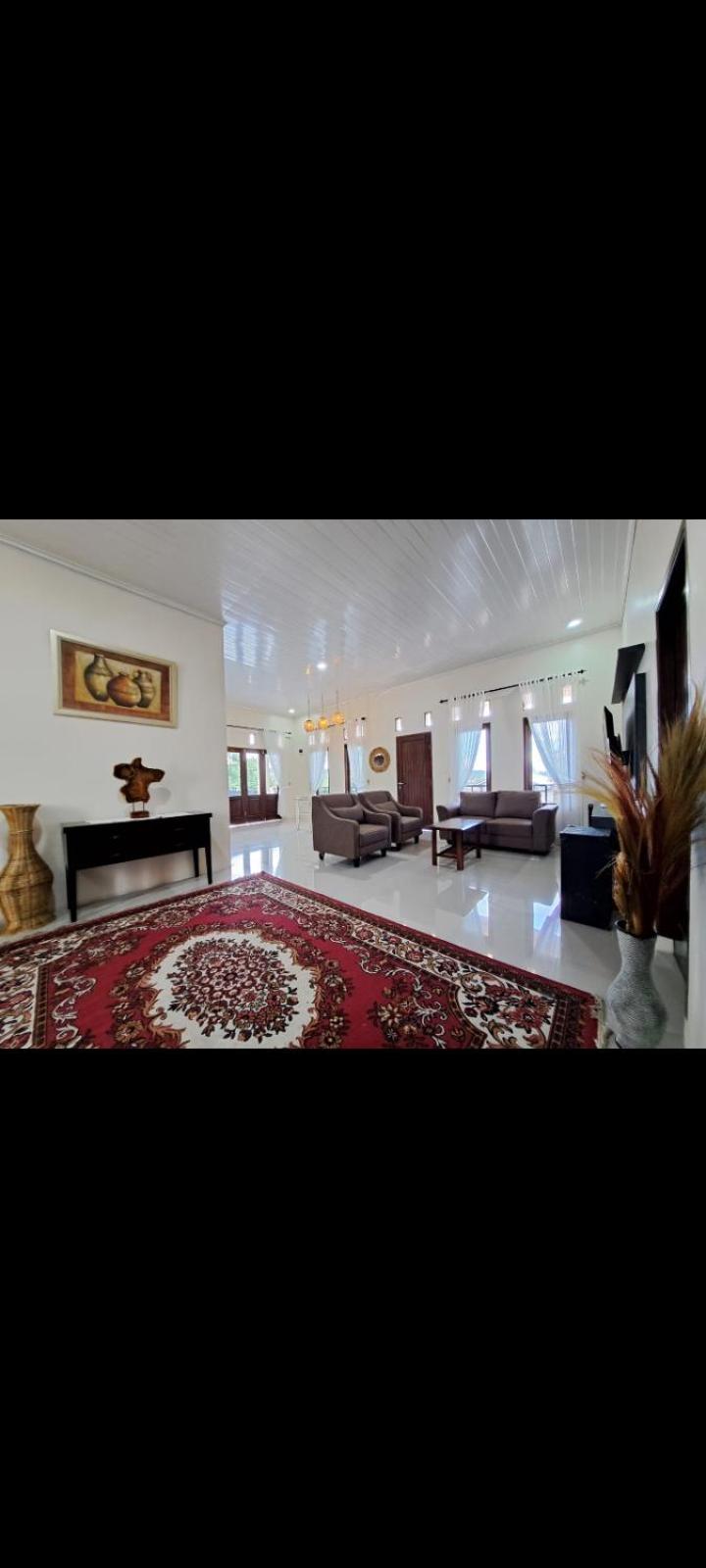 Villa Junior Family Cisarua Exterior foto